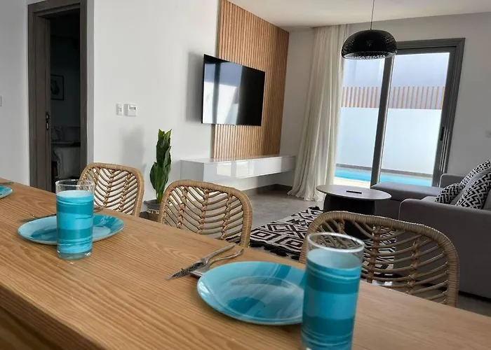 Apartment 2 Bedroom With A Private Heated Pool In Sholan2 Hurghada