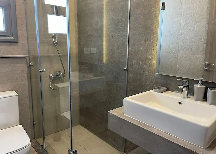 Apartment 2 Bedroom With A Private Heated Pool In Sholan2