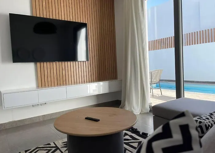 2 Bedroom With A Private Heated Pool In Sholan2 Apartment
